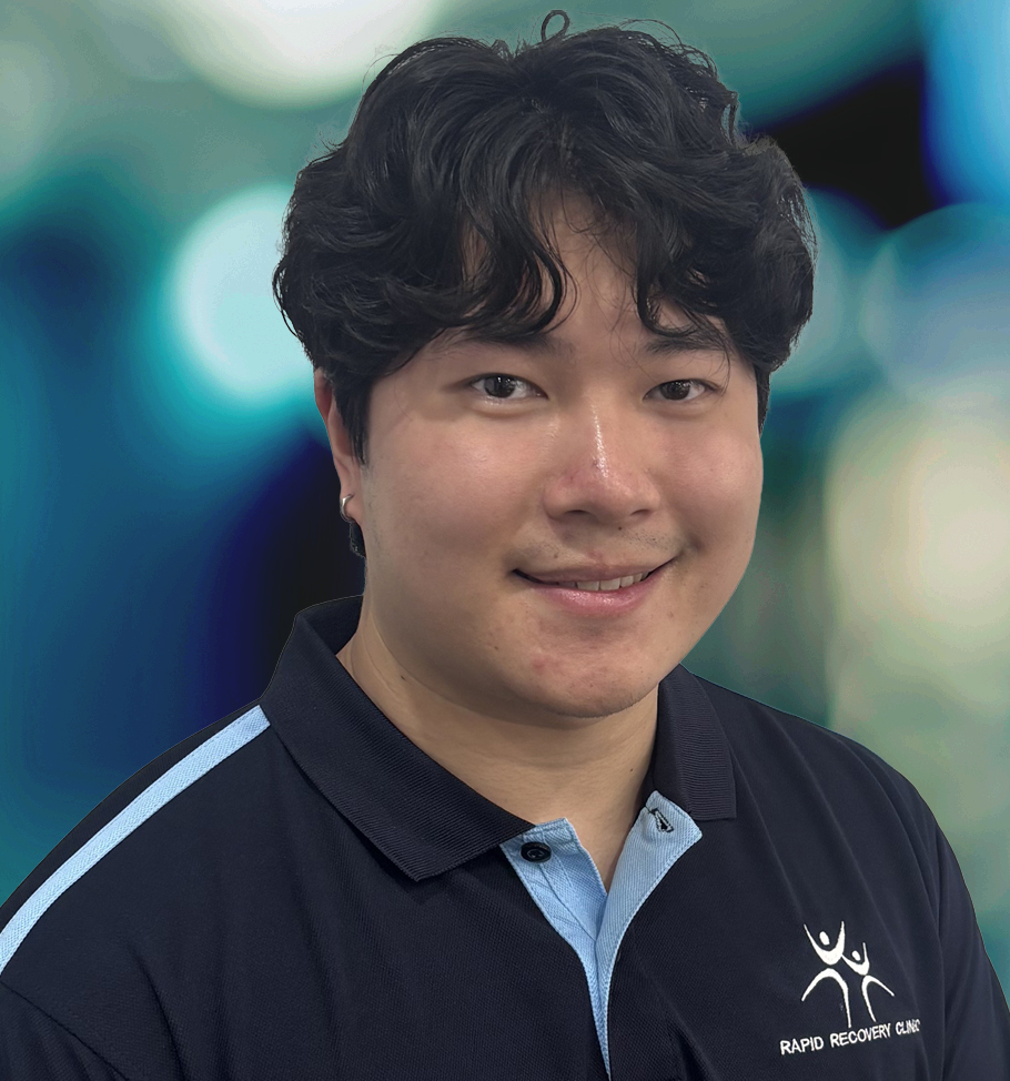 Headshot of Dr Nathan Wu, osteopath