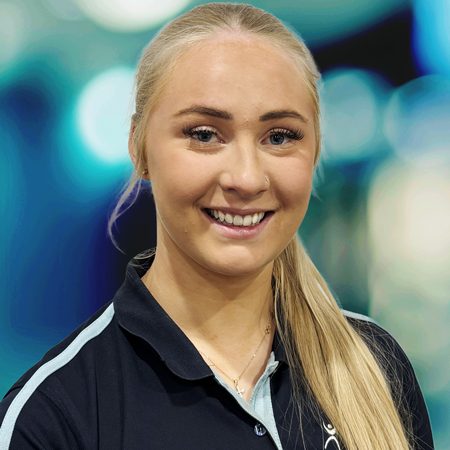 Head shot of remedial therapist Tara Jenner from Rapid Recovery Clinic Ferntree Gully